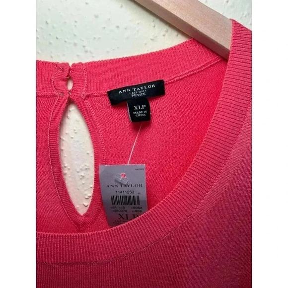 NWT Ann Taylor Petite Sweater Short Sleeve Pink Coral Size XLP - Picture 2 of 5